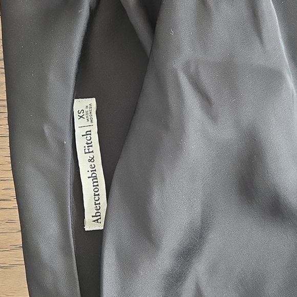 Abercrombie & Fitch Rouched Top - Picture 3 of 4